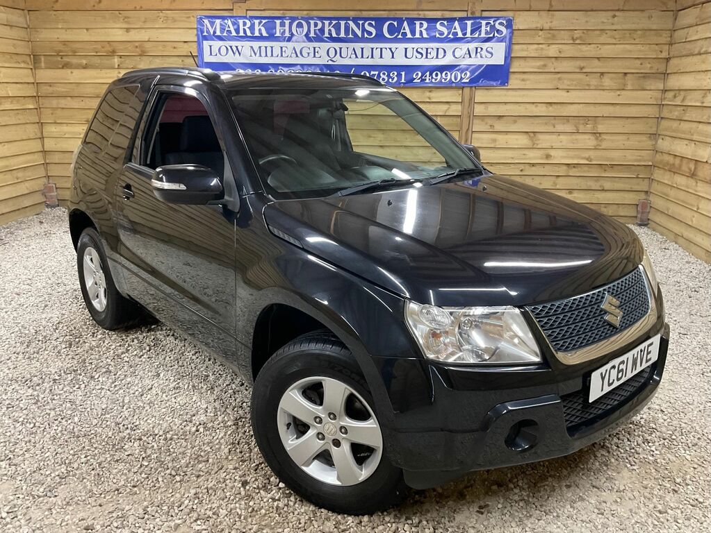 Suzuki Grand Vitara Vvt Sz3 Suv Black #2