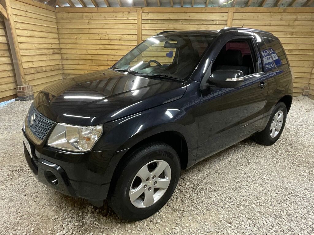 Suzuki Grand Vitara Vvt Sz3 Suv Black #4