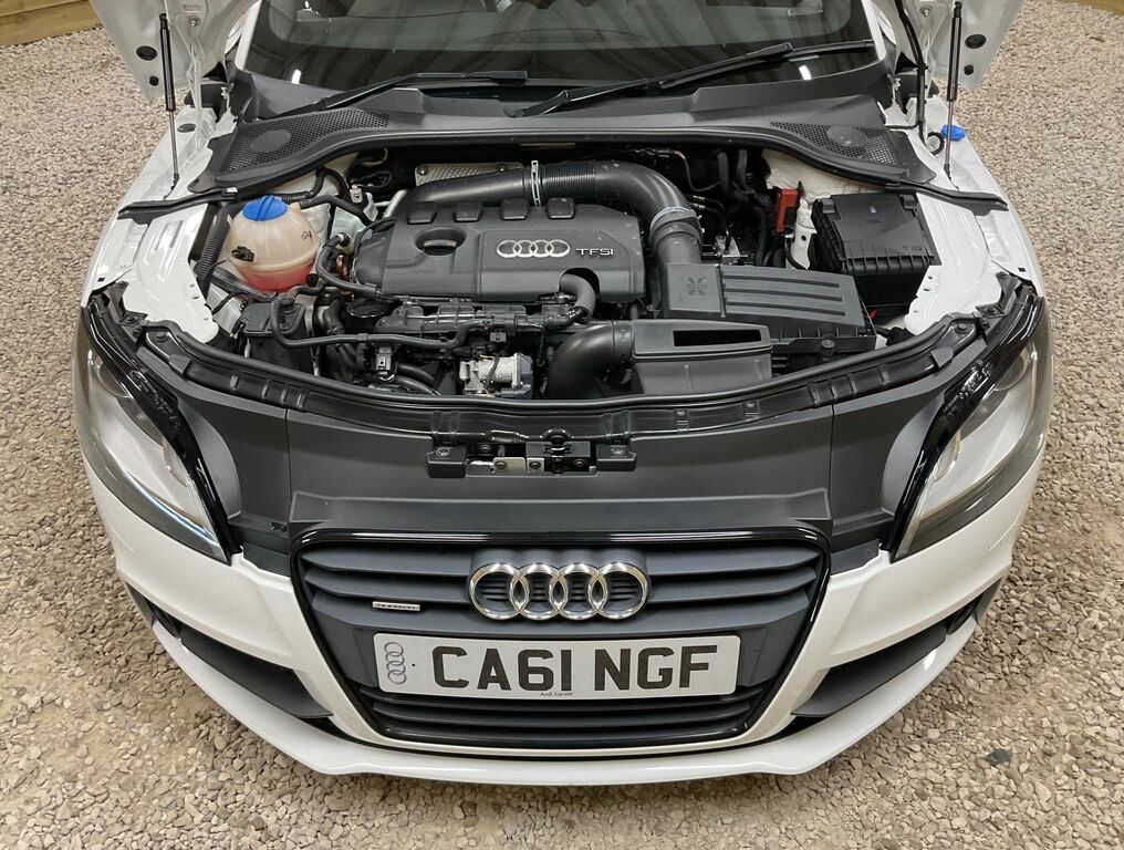Audi TT 2.0 Tfsi Black Edition Euro 5 Ss Red #51