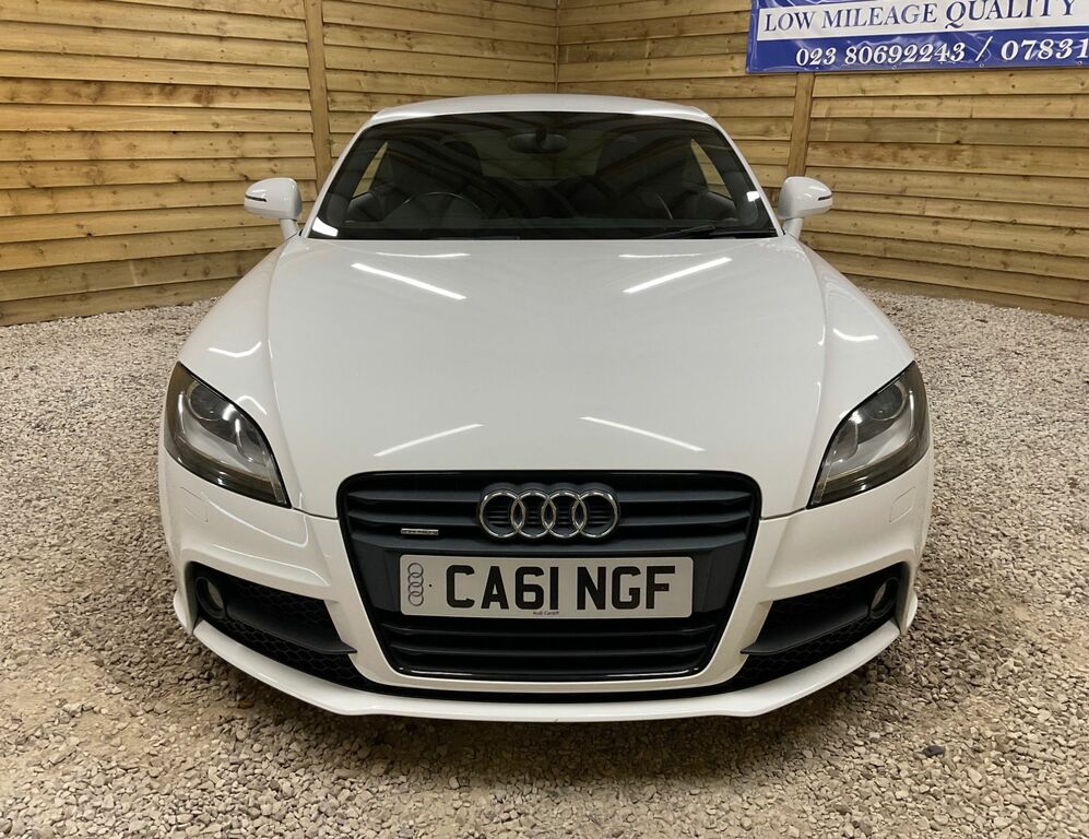 Audi TT Tfsi Black Edition Coupe Black #2
