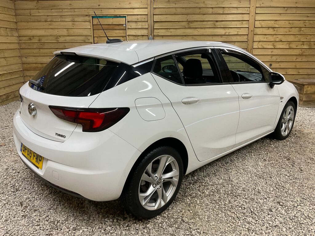 Vauxhall Astra Turbo Sri Hatchback White #6