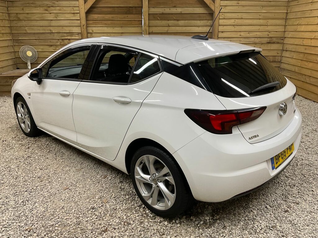 Vauxhall Astra Turbo Sri Hatchback White #4
