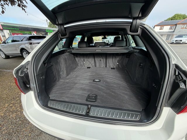 BMW 5 Series 520D M Sport Touring White #6