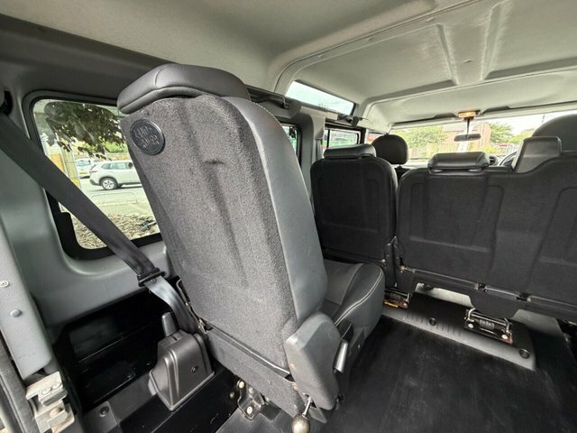 Land Rover Defender 110 Mpv Grey #5