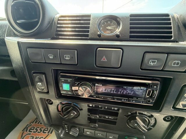 Land Rover Defender 110 Mpv Grey #17