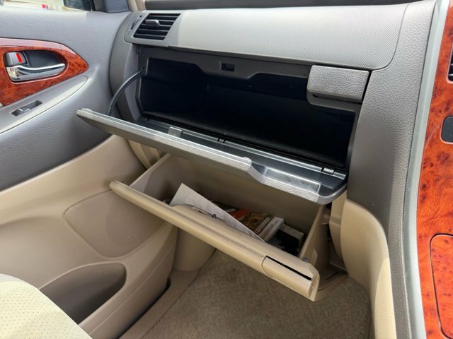 Toyota Alphard Mpv White #30