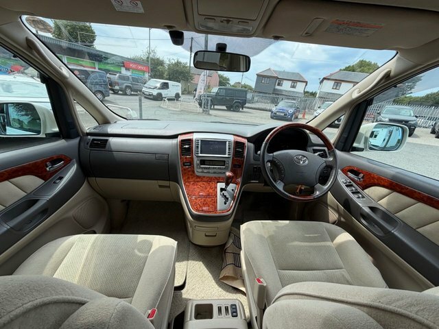 Toyota Alphard Mpv White #12