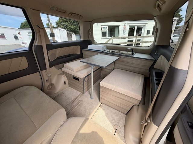 Toyota Alphard Mpv White #10