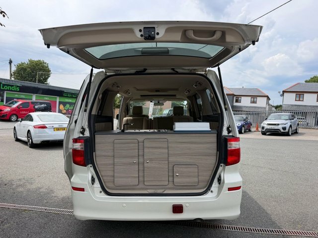 Toyota Alphard Mpv White #19
