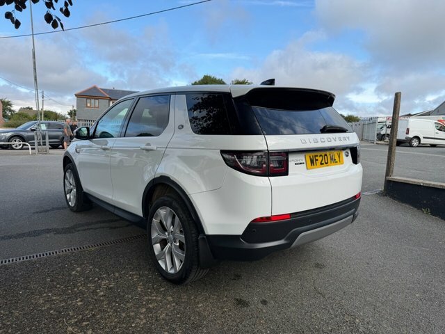 Land Rover Discovery Sport Suv White #4