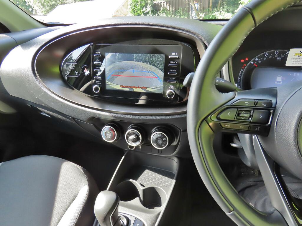 Toyota Aygo X 1.0 Vvt I Edge Hatchback 72 Ps Green #17