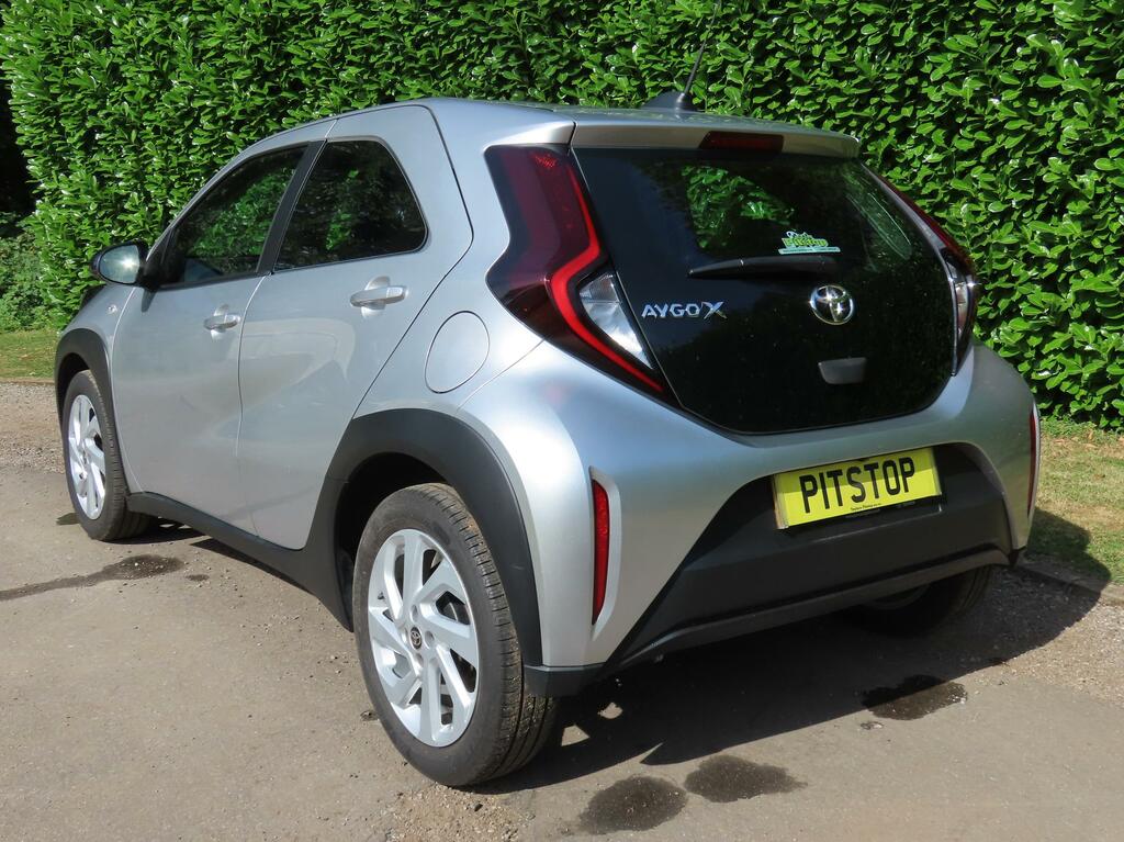 Toyota Aygo X 1.0 Vvt I Edge Hatchback 72 Ps Green #19
