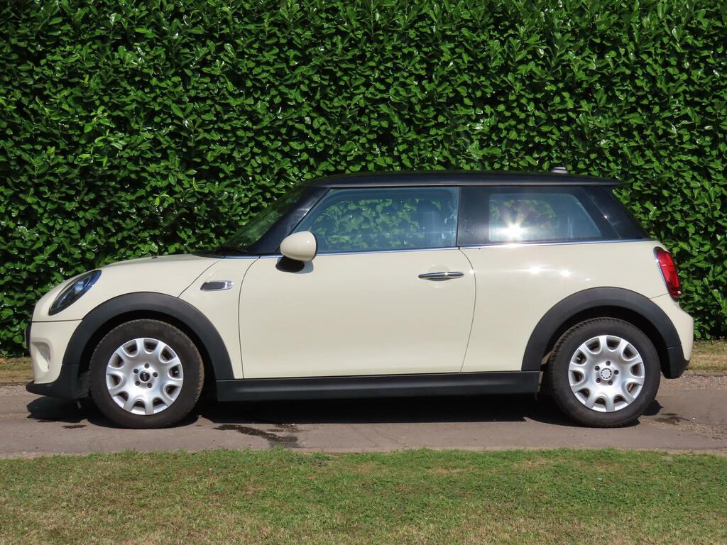 Mini Hatch 1.5 One Classic Hatchback Euro 6 GN19TFZ Brown #4