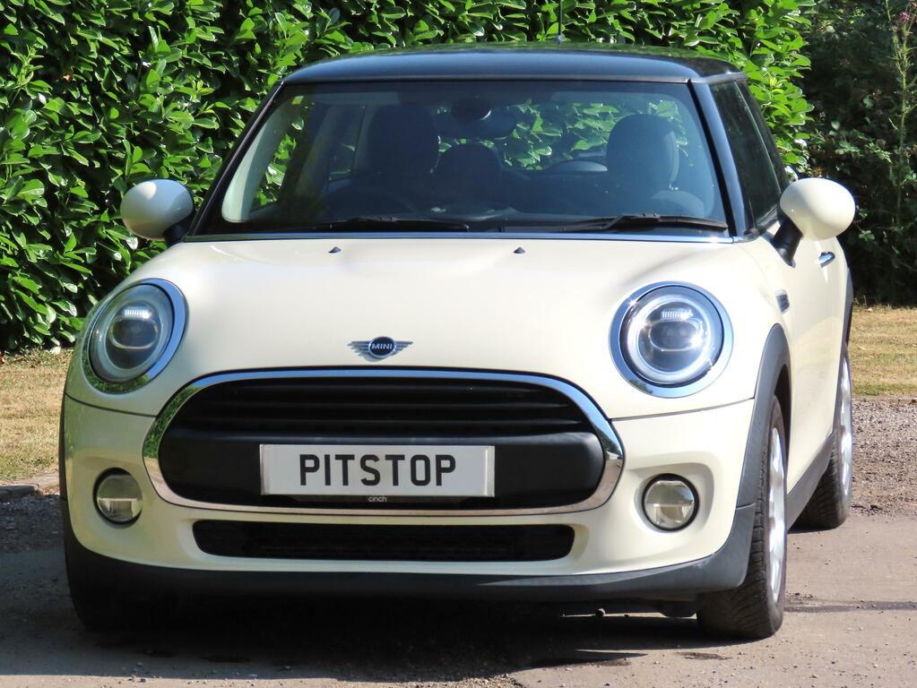 Mini Hatch 1.5 One Classic Hatchback Euro 6 GN19TFZ Brown