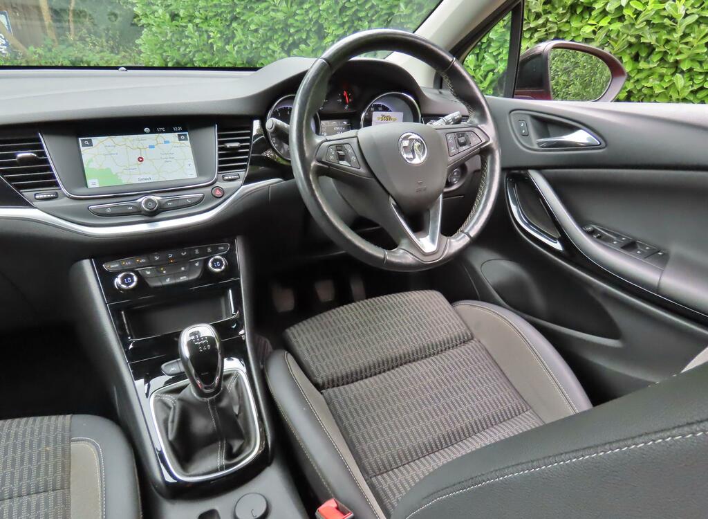 Vauxhall Astra 1.2 Turbo Griffin Edition Hatchback Man Red #3