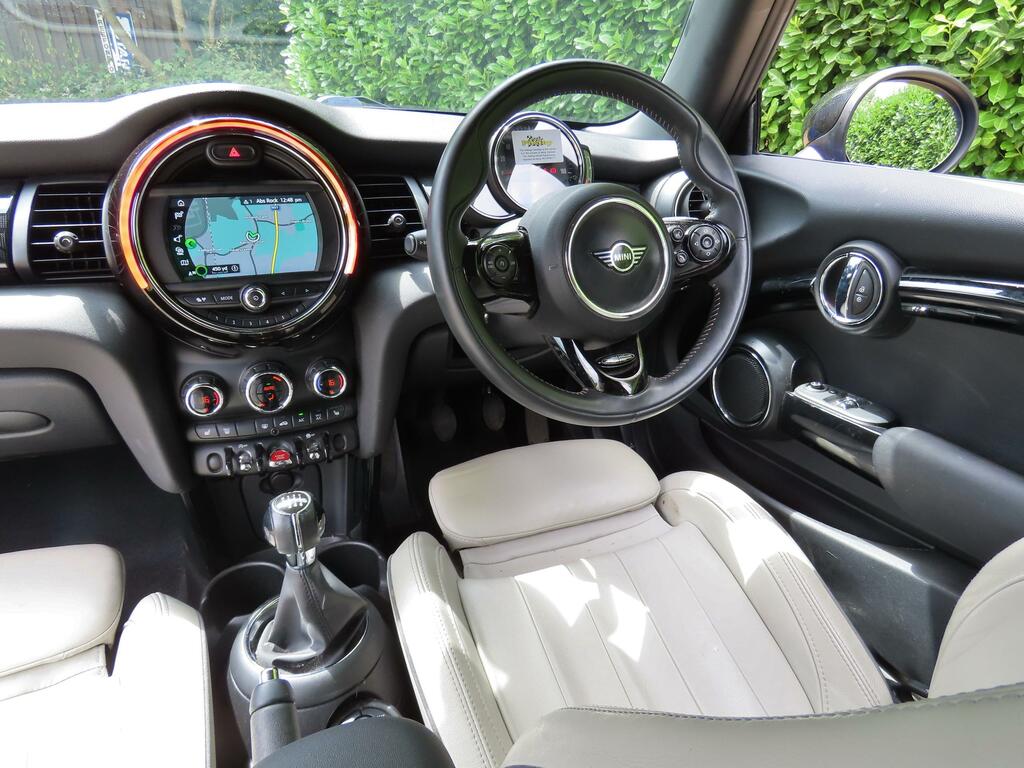Mini Hatch 1.5 Cooper Exclusive Hatchback E Blue #3