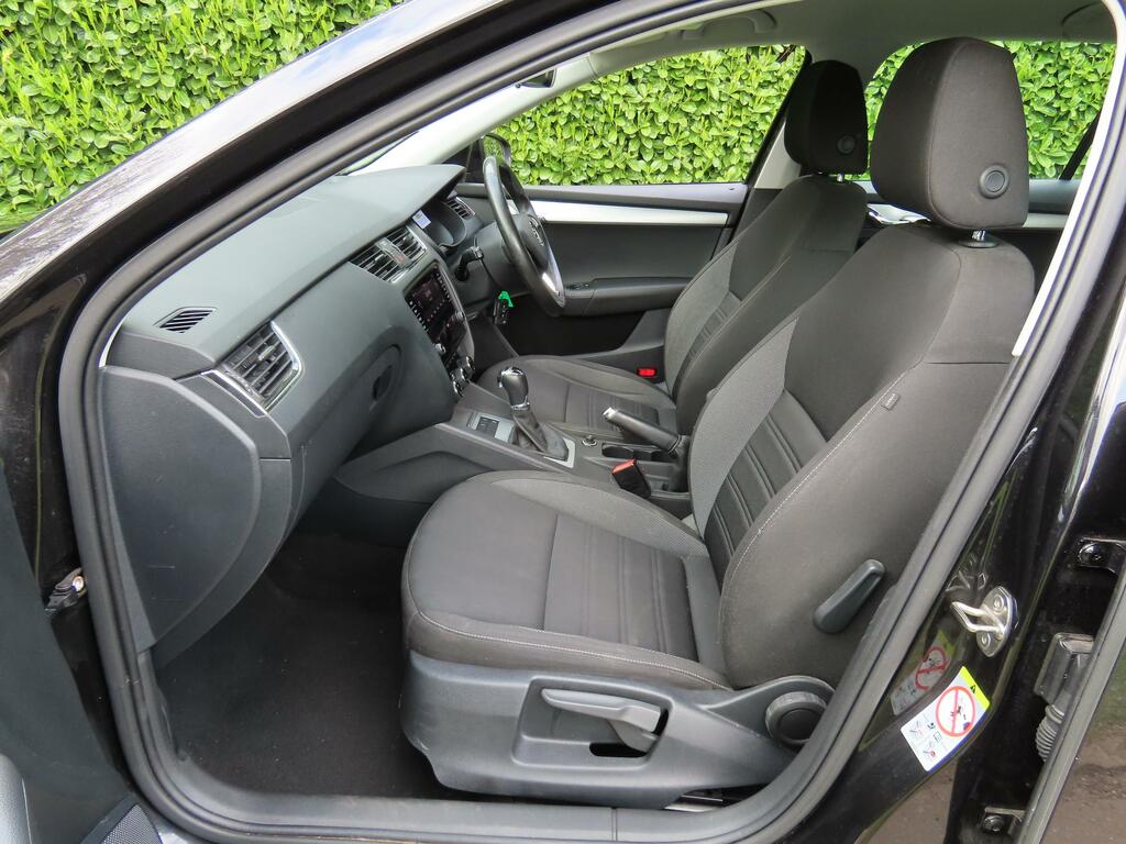 Skoda Octavia 1.5 Tsi Se Technology Blue #14