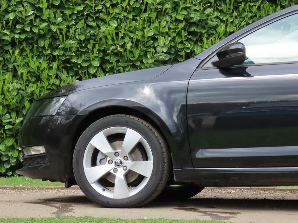 Skoda Octavia 1.5 Tsi Se Technology Blue #8
