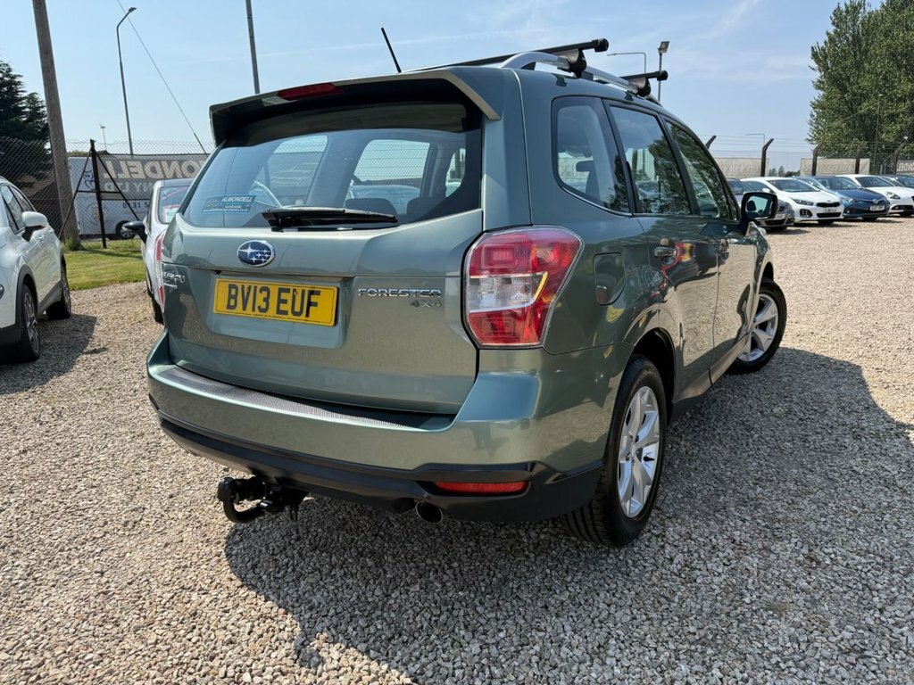 Subaru Forester Estate Green #3