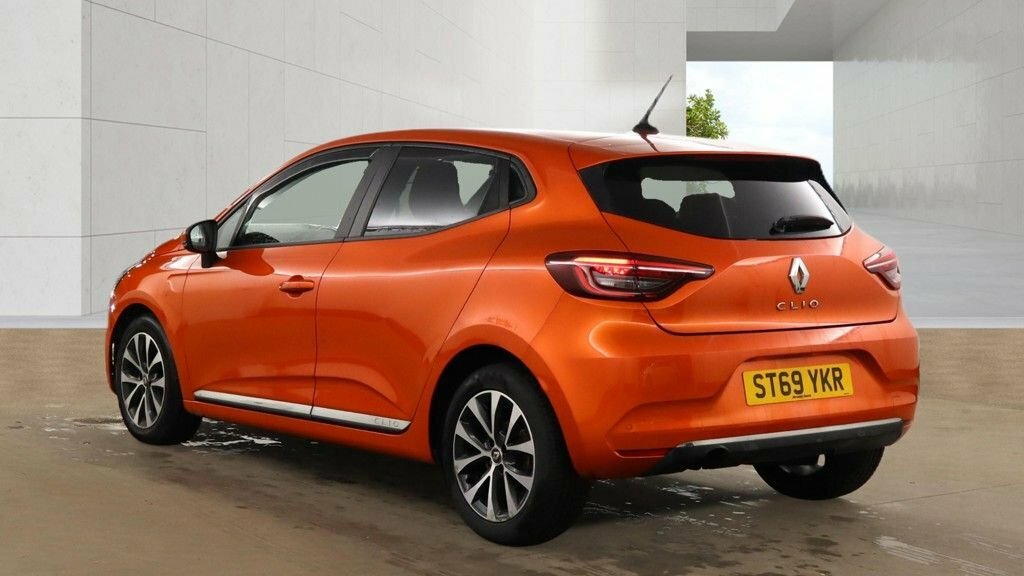 Renault Clio 1L Iconic Orange #3