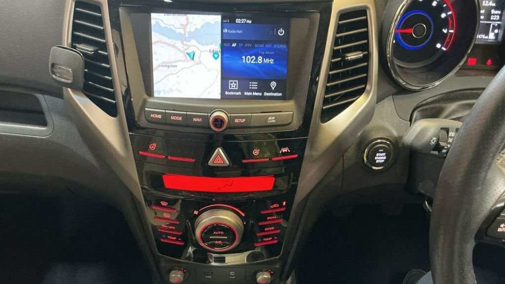 SsangYong Tivoli Suv Silver #10