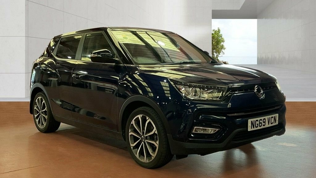 SsangYong Tivoli Suv Silver #1