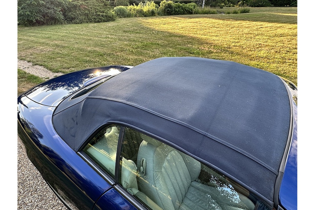 Jaguar XK8 4.0 Silver #22