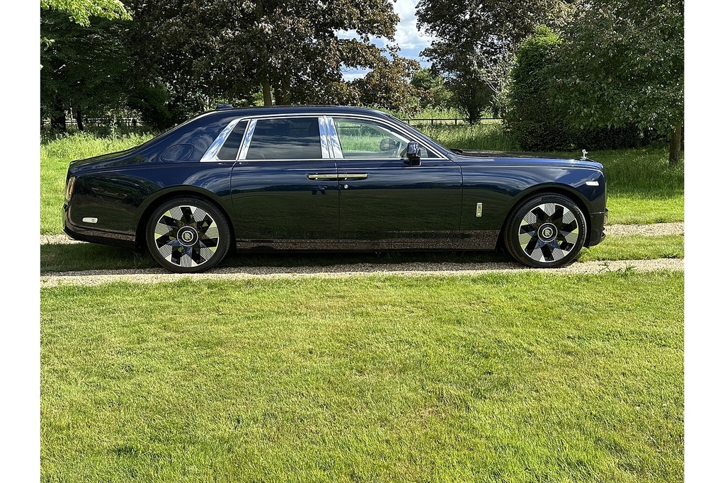 Rolls-Royce Phantom V12 U377 Ulez RK25CTO Blue
