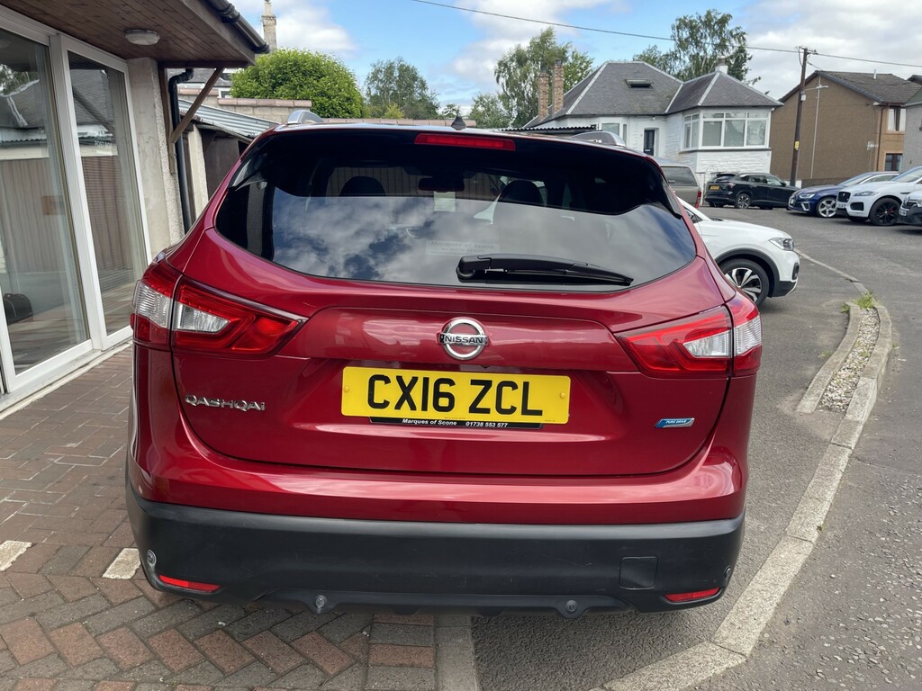 Nissan Qashqai 1.5 Dci Tekna Red #5