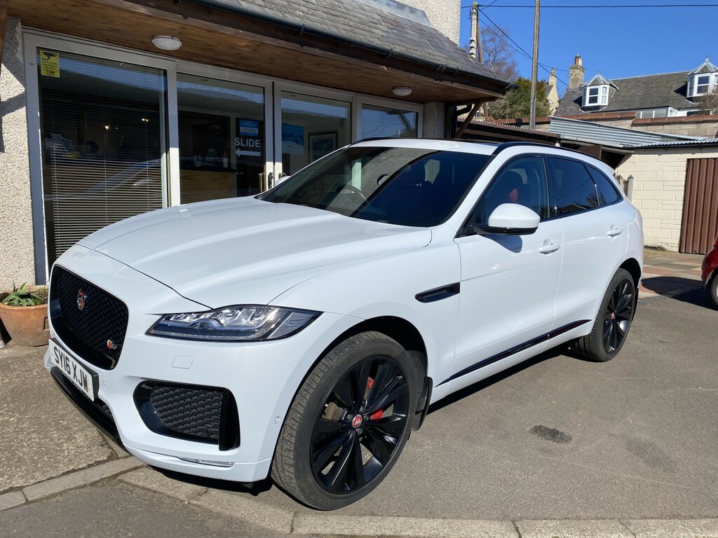 Jaguar F-Pace 3.0 D300 V6 S White