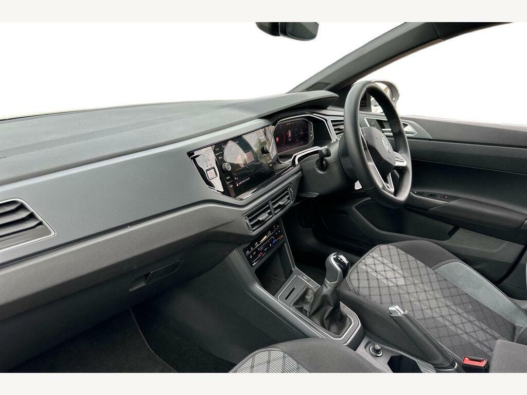 Volkswagen Taigo 1.0 Tsi Black Edition Suv Euro 6 AV26USZ White #2