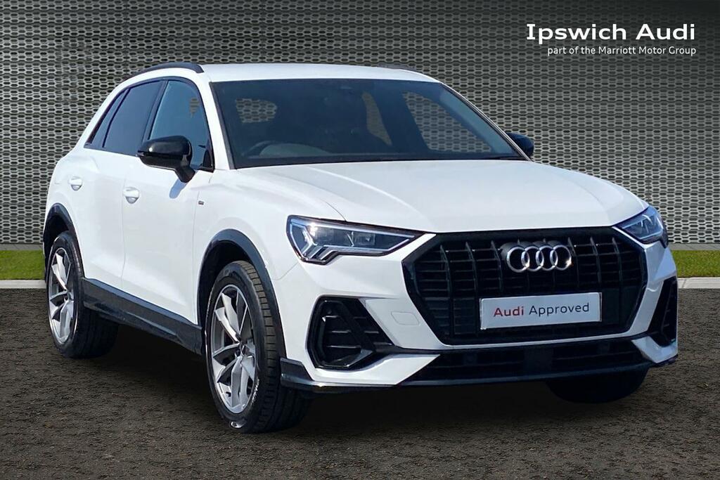 Audi Q3 1.5 Tfsi Cod 35 Black Edition Suv S Tro White