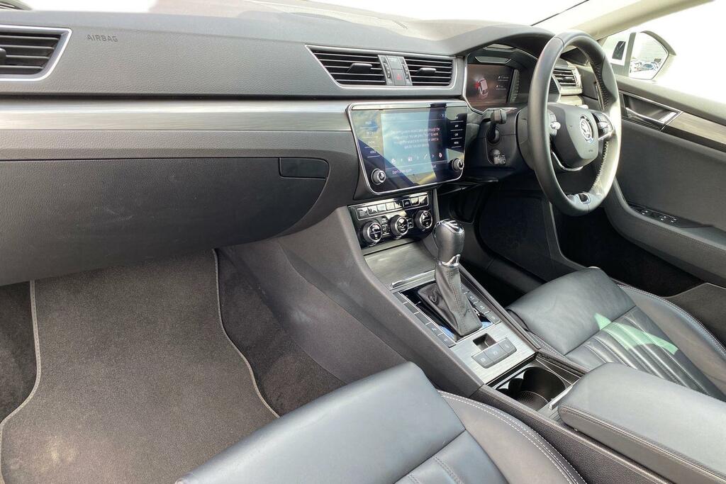 Skoda Superb 1.4 Tsi Iv 13Kwh Se L Estate Plug-in Hy BD23DHA Silver #2