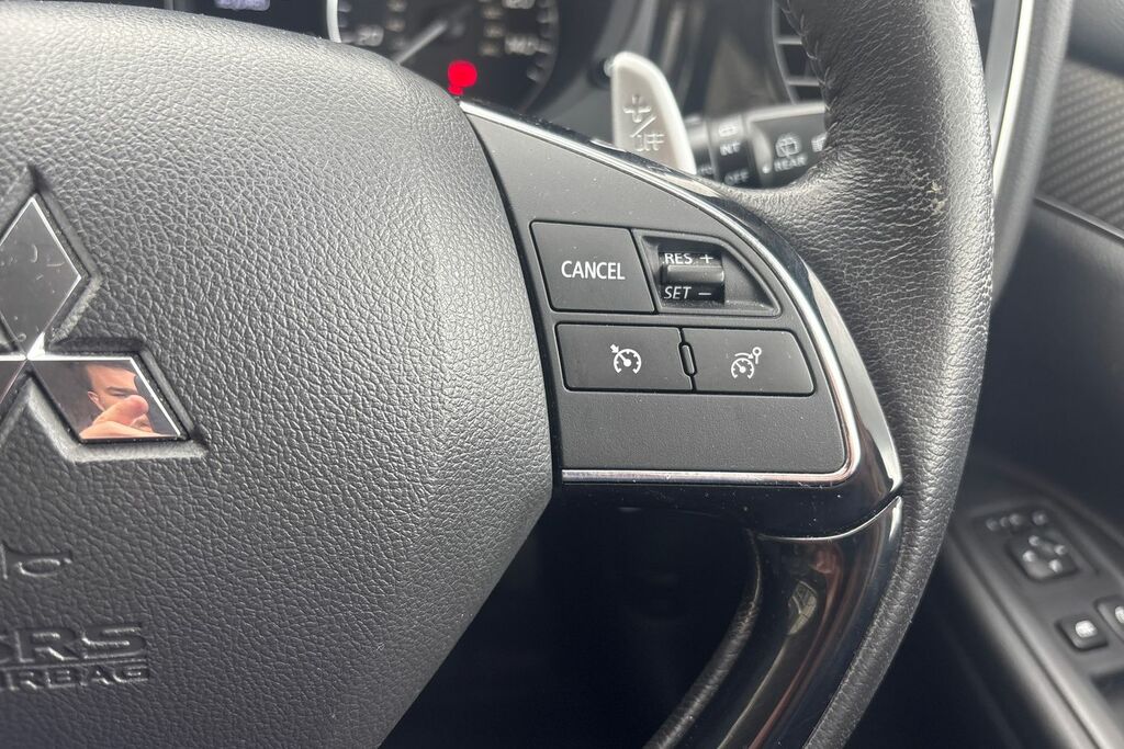 Mitsubishi Outlander 2.0 Mivec 4 Cvt 4Wd Euro 6 Ss White #15