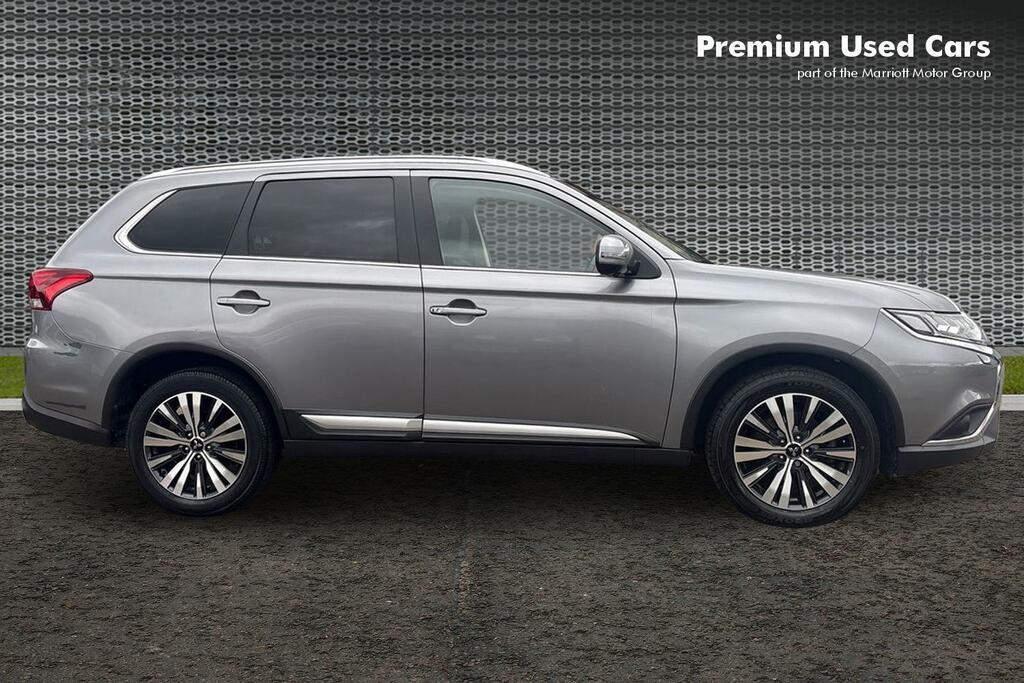 Mitsubishi Outlander 2.0 Mivec Exceed Suv Cvt 4Wd Euro 6 S Grey #4
