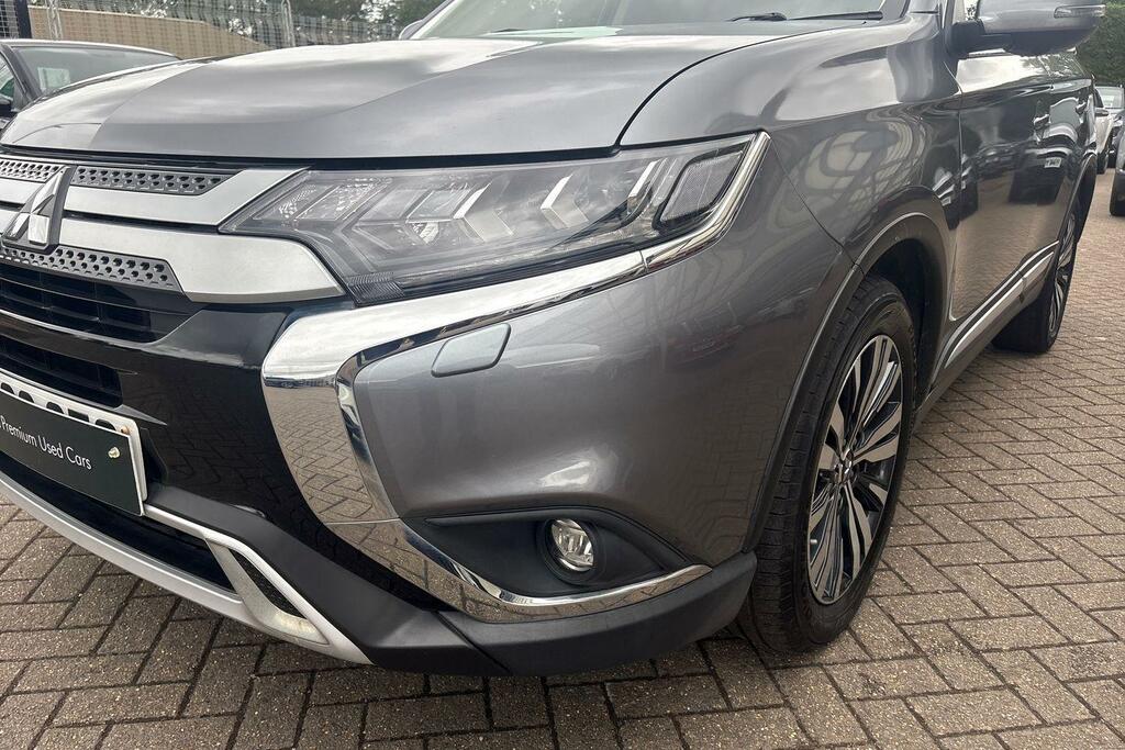 Mitsubishi Outlander 2.0 Mivec 4 Cvt 4Wd Euro 6 Ss White #31