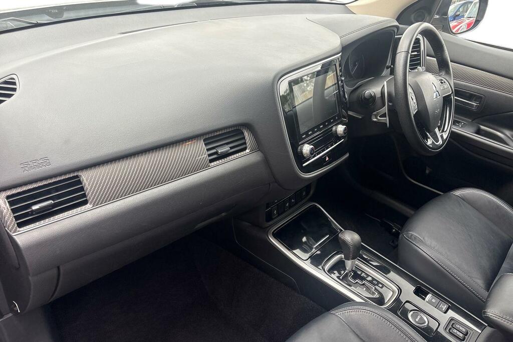 Mitsubishi Outlander 2.0 Mivec Exceed Suv Cvt 4Wd Euro 6 S Grey #2
