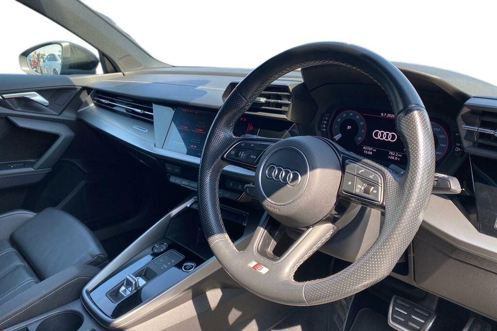 Audi A3 1.5 Tfsi 35 S Line Sportback S Tronic E GJ21LPZ Black #6