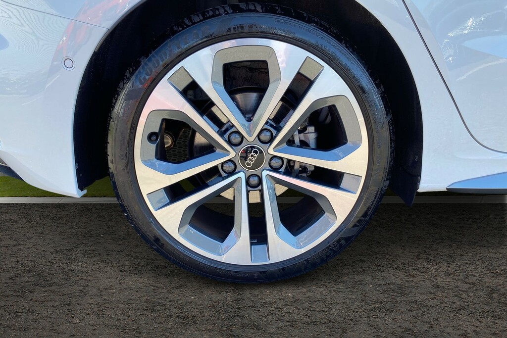 Audi A3 1.5 Tfsi S Line Sportback S Tronic Euro AV26JUW White #5