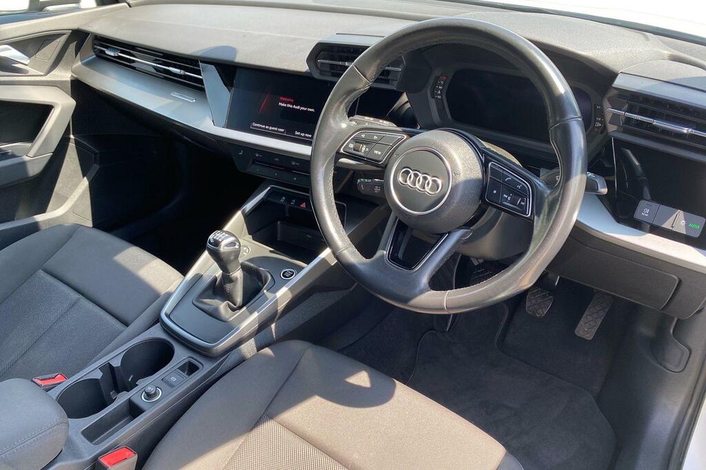 Audi A3 2.0 Tdi 35 Technik Sportback Eur White #6