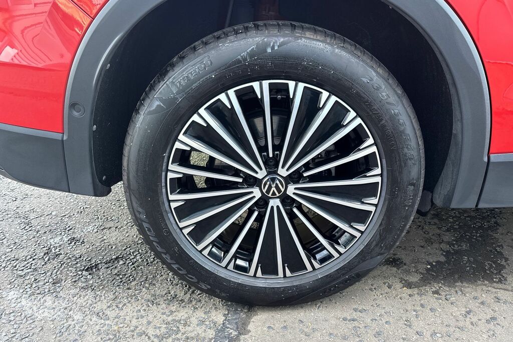 Volkswagen Tiguan 1.5 Etsi Mhev Match Suv Hybrid Dsg Euro Red #5