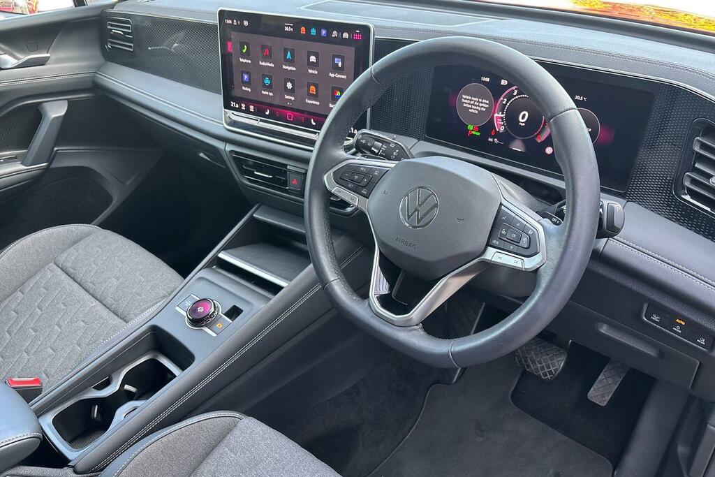 Volkswagen Tiguan 1.5 Etsi Mhev Match Suv Hybrid Dsg Euro Red #6
