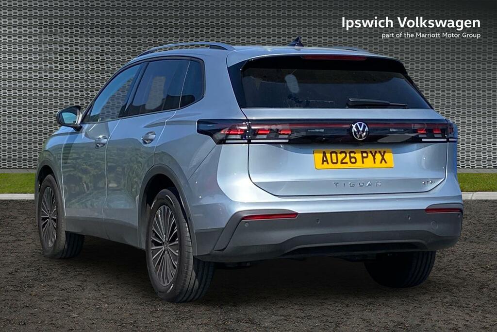 Volkswagen Tiguan 1.5 Etsi Mhev Match Suv Hybrid Dsg Euro AO26PYX Silver #3