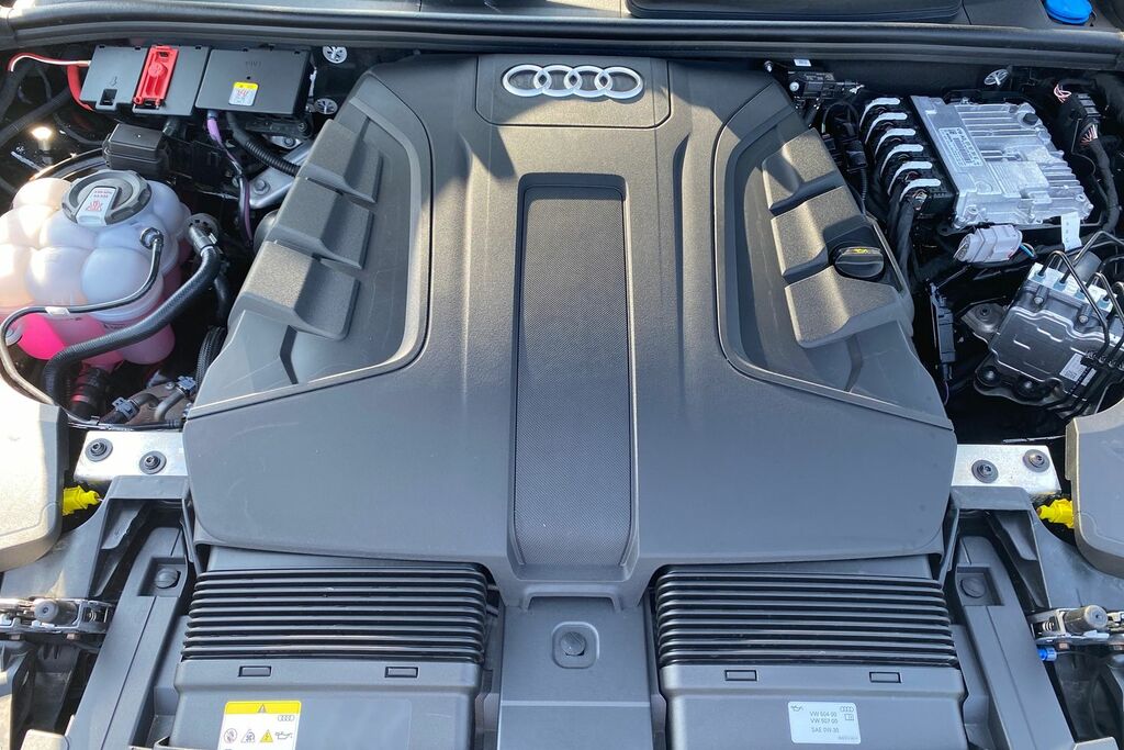 Audi Q8 S Line Blue #34