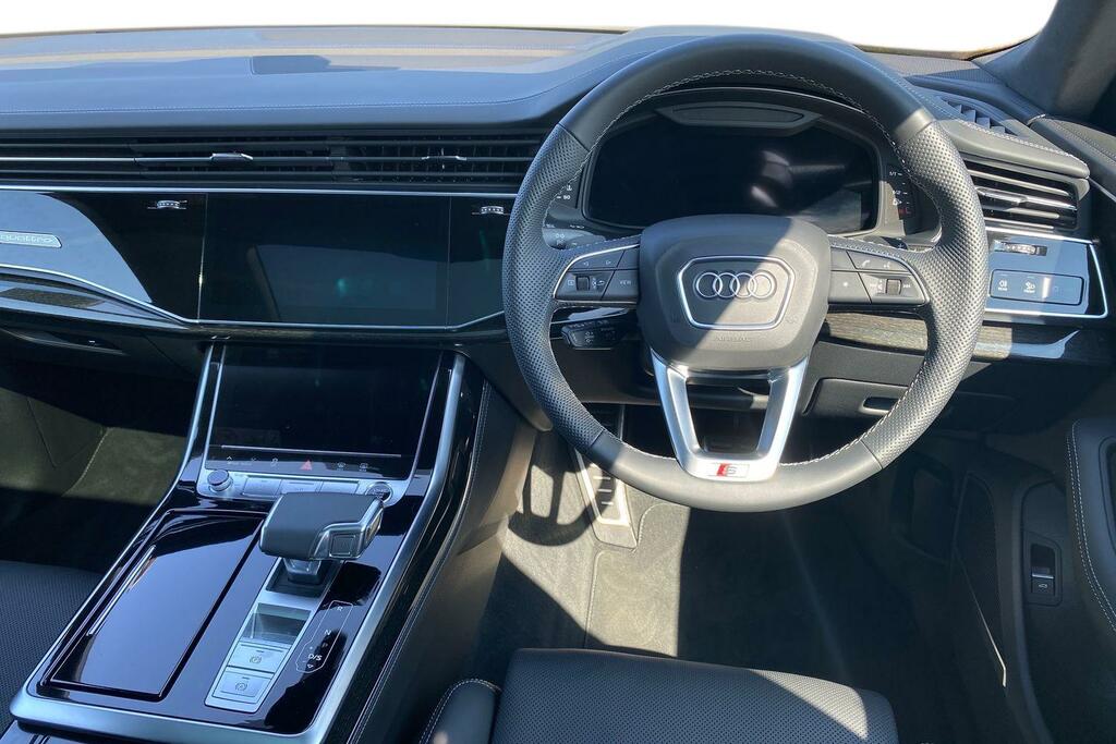 Audi Q8 S Line Blue #10