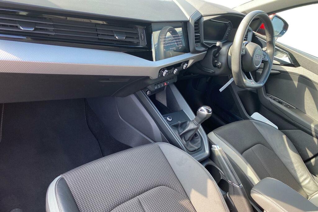 Audi A1 1.0 Tfsi 30 S Line Sportback Eur ET69ODV #2