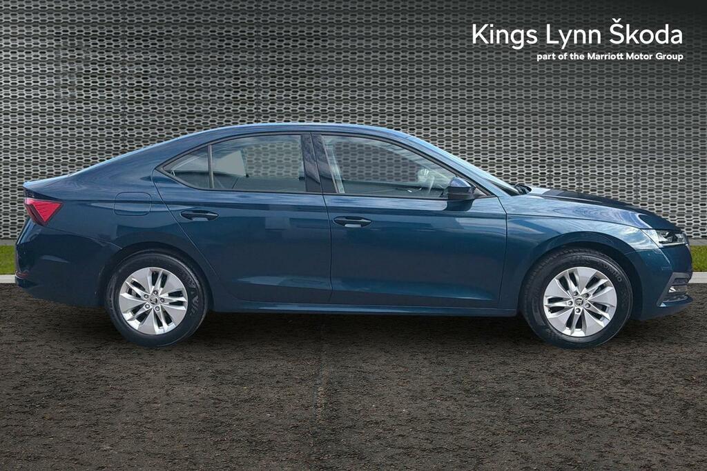 Skoda Octavia 1.5 Tsi Act Se Technology Hatchback Man Blue #4