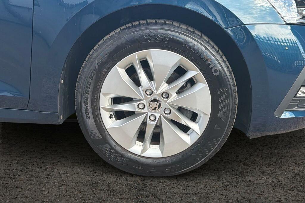 Skoda Octavia 1.5 Tsi Act Se Technology Hatchback Man Blue #5
