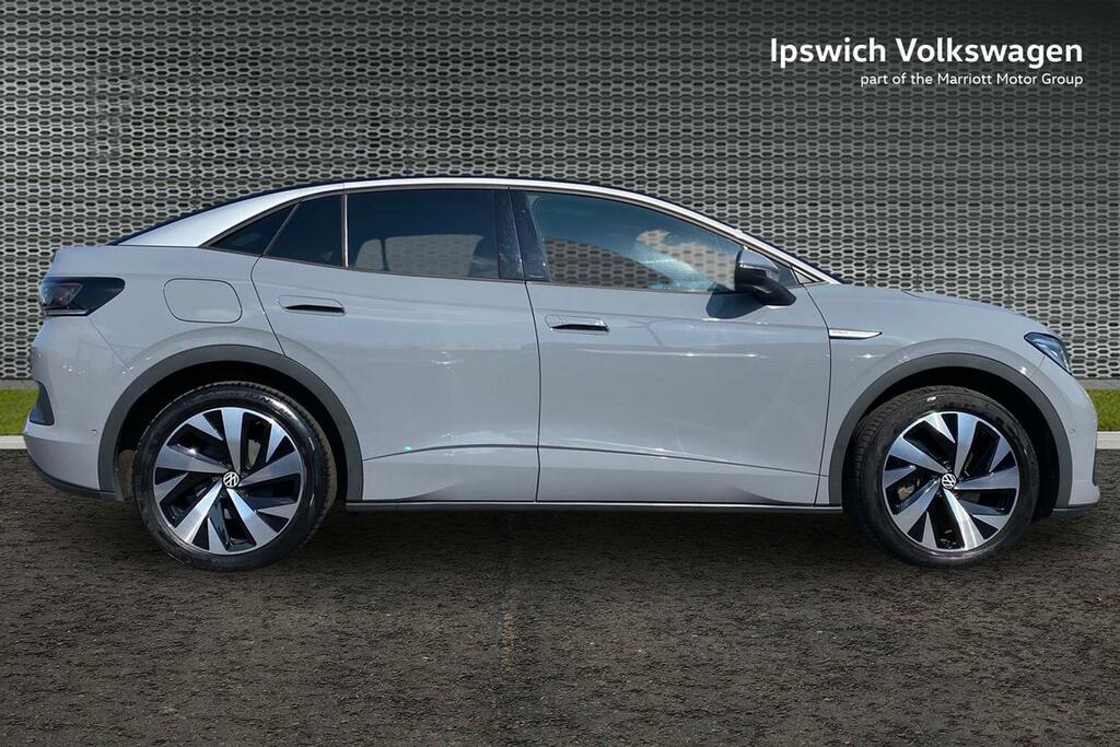 Volkswagen ID.5 Pro 77Kwh Style Suv 174 Ps Black #4