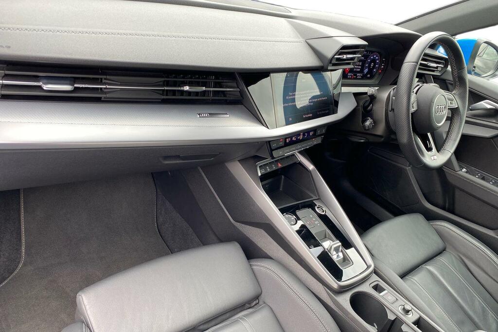 Audi A3 1.5 Tfsi 35 S Line Sportback S Tronic E AV23ZCN Blue #2
